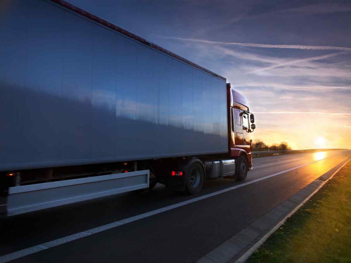 https://freightridgelogistics.com/wp-content/uploads/2017/07/inner_7.jpg